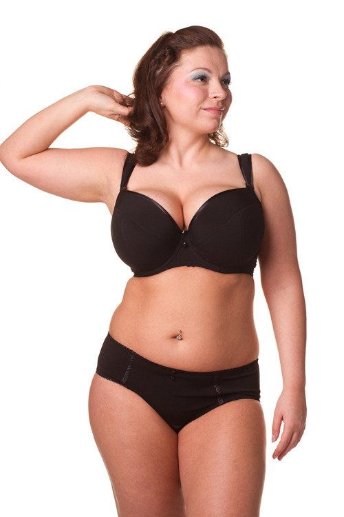 Just learned today that the custom Ewa Michalak bras are not only for  band/cup size. You can even customize the bra style. : r/bigboobproblems