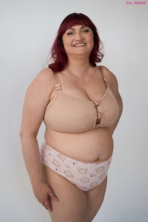 Top bez fiszbin beżowy zapinany z przodu Top FB Kliklak Beż