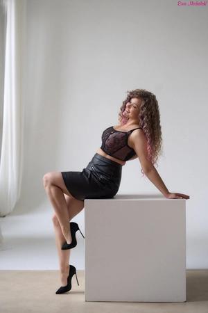 Top bez fiszbin czarny z różowym Top Rosa Bella