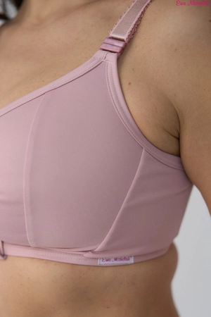 Powder pink underwired top fastened at the front Top Kliklak Pink